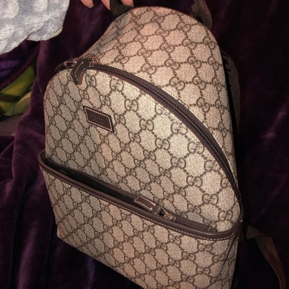 SOLD - Gucci Bookbag - Picture 2 of 6
